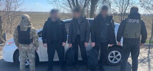 В Одесской области таксист пытался вывезти двух мужчин за границу