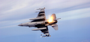 Украина потеряла истребитель F-16 во время воздушного боя: пилот спасся