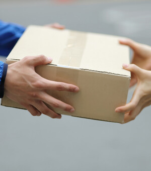 Сравним Укрпочту, Новую почту, Meest и Delivery: какие цены и сроки доставки