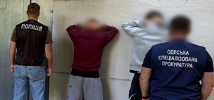 До Польщі за 7,5 тисячі доларів: 19-річні одесити намагалися переправити чоловіка за кордон