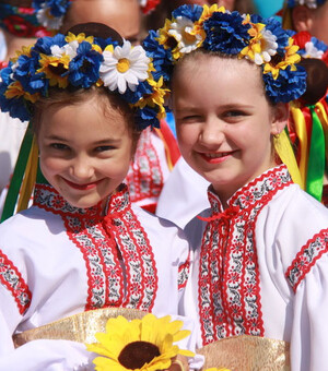 Фестиваль вышиванки и концерты 