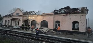 Россияне атаковали железнодорожную станцию 