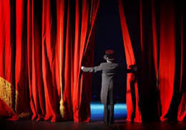 Екскурсія за лаштунки театру +Легенди Чарівнолісся