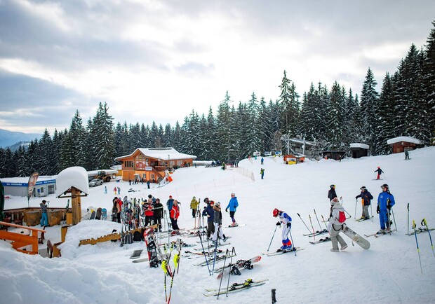 Детские зимние лагеря в Карпатах 2025–2026: обзор программ, локаций и цен