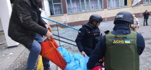 Атака РФ на Кривий Ріг: серед постраждалих є дитина, рятувальники ліквідовують наслідки