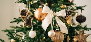 Как наряжать елку на Новый год 2026, чтобы год был удачным: советы