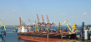 В Одесской области россияне атаковали два гражданских судна: погиб иностранец и есть пострадавшие