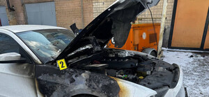 У середмісті Одеси горів Ford Mustang: хто та навіщо підпалив елітне авто