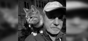 Закрив собою дитину від куль терориста: у Києві помер двірник-герой дядя Саша