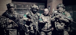 Поліцейські Одещини боронять Донеччину: кадри бойової роботи на передовій