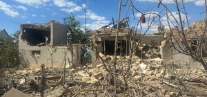 Росіяни обстріляли житловий сектор на Одещині: є руйнування, постраждав літній чоловік (оновлено)