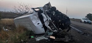 В Одеському районі фургон врізався у два мікроавтобуси: є жертви та постраждалі