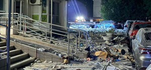 Массированный удар по Одессе: получила повреждения многоэтажка, пострадали люди (обновлено)