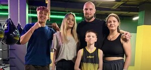Анджеліна Джолі із сином приїжджала до Харкова: що вони робили