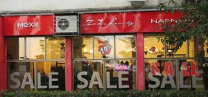 Стоковые магазины Севастополя: ищем брендовую одежду и обувь со скидками