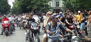 Тысячи байкеров будут гонять по Одессе, пить и хвастаться тату