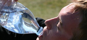 Тепловой и солнечный удар: как распознать симптомы и помочь пострадавшему