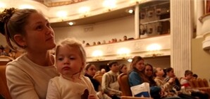 В Донецке стартует театральный сезон: любовные интриги, паника и хип-хоп в опере