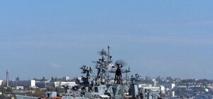 Украинские пограничники не выпускали из Севастополя в Сирию российский боевой корабль?