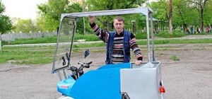 Позитив Vgorode: по Луганску колесит электромобиль из стеклопластика