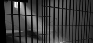 Харьковский зэк пытался пронести в СИЗО наркотики в презервативе [ФОТО]