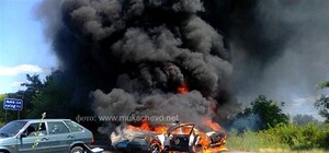 З’явилися нові фотографії з місця перестрілки у Мукачево