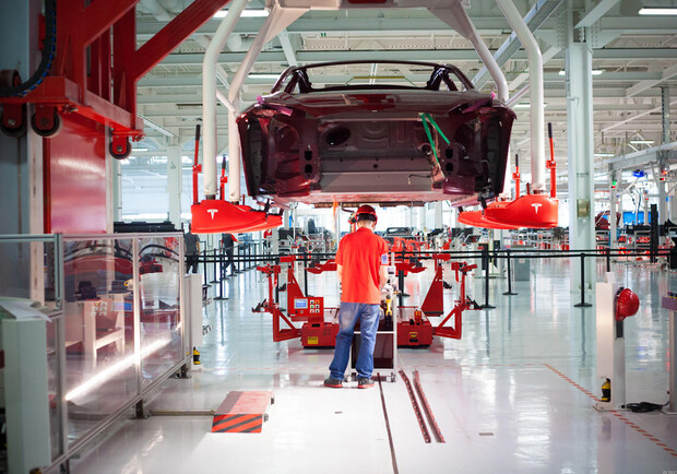 Новость - События - Tesla Motors в 2016 году представит новый бюджетный электрокар "Tesla Model 3"