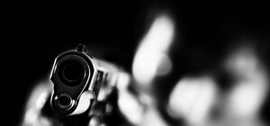 У Львові з вікна будинку обстріляли поліцейських