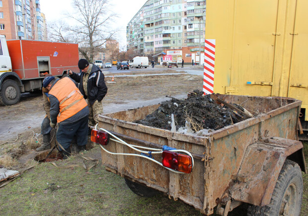 Новость - События - В Полтаве забилась канализация из-за лени полтавчан
