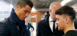 Як Кріштіану Роналду роздавав автографи у Львові: хто став щасливчиком (відео)