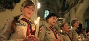 Львів'янам сьогодні передадуть Вифлеємській вогонь, щоб поширити передріздвяний настрій