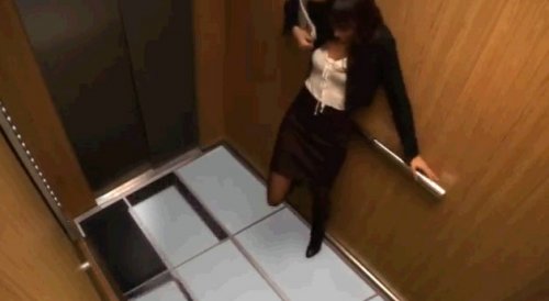 Новость - События - В Полтаве из-за морозов обрываются лифты: куда звонить