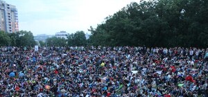 Кино плюс небо: как харьковчане смотрели фильмы за ХАТОБом (фоторепортаж)