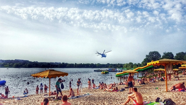 Новость - События - СЭС разрешила купаться только на двух пляжах в Харькове