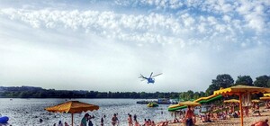 СЭС разрешила купаться только на двух пляжах в Харькове