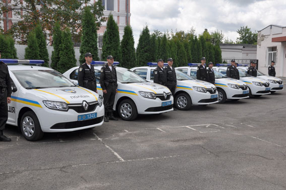 Новость - События - Полиция Полтавы получила новые современные автомобили