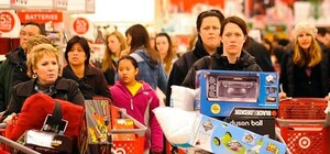 Чорна п'ятниця: якими знижками потішать львів'ян торгівельні центри