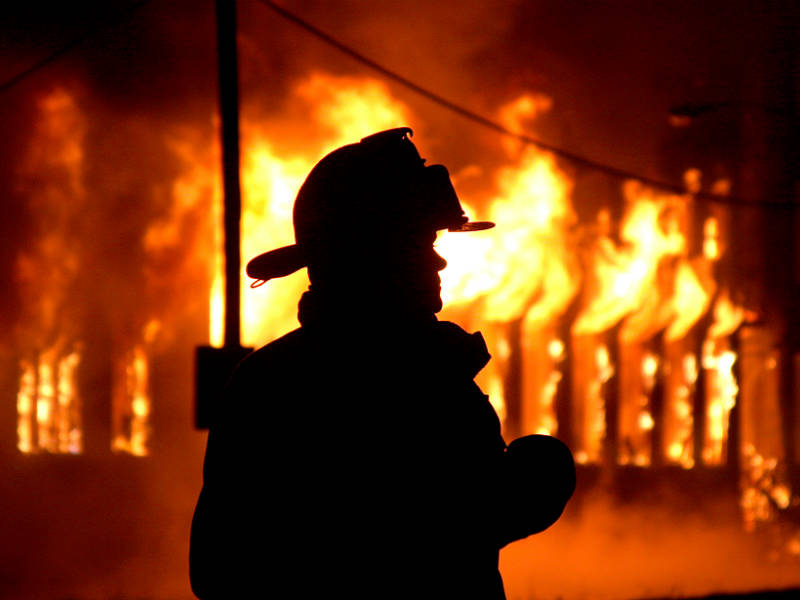 Новость - События - В Полтаве на Кукобы горел многоэтажный дом: есть пострадавшие