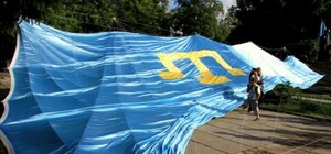 Автопробег и турнир по футболу: как в Симферополе отметят День крымскотатарского флага