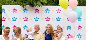 Третий раз за год: мама одесской пятерни cнова получила деньги из бюджета