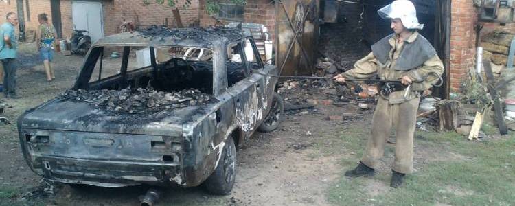 Новость - События - Смотри: под Полтавой дотла сгорел автомобиль