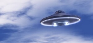 Видеофакт: над Крымом заметили 