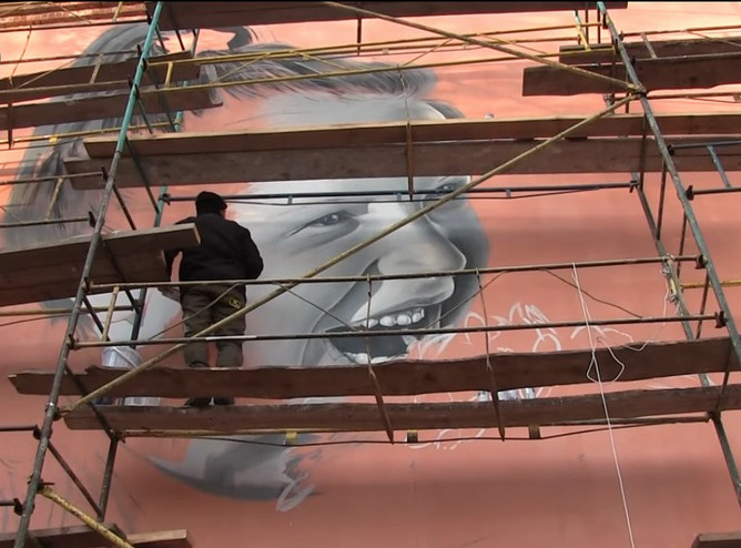 Новость - События - Позитив на стене: в центре Полтавы появится большой портрет