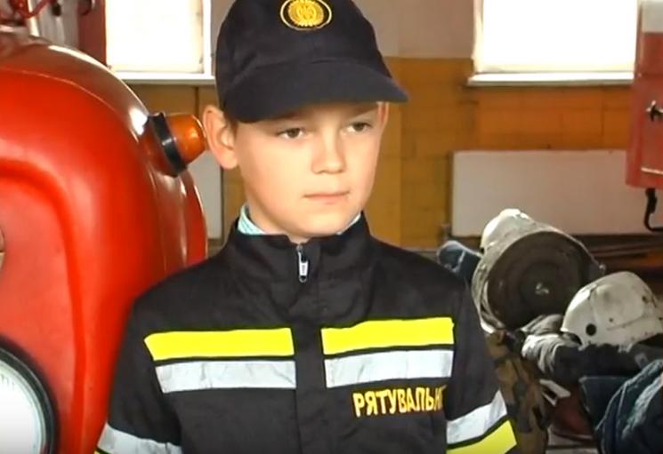 Новость - События - Герой-спасатель: фото 10-летнего полтавчанина появится на всеукраинском календаре
