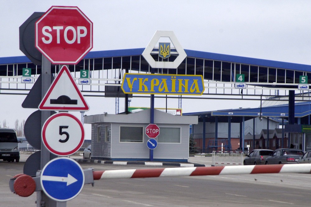 Новость - Транспорт и инфраструктура - За машину с заграницы: в Полтаве проехала автоколона с еврономерами
