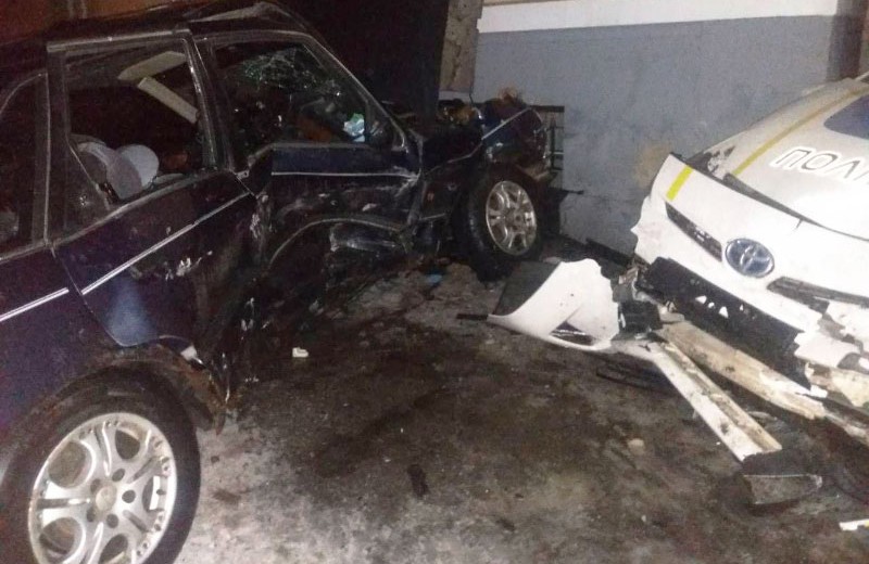 Новость - События - Полицейское ДТП: полтавские копы в погони разбили Ford Scorpio