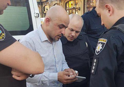 Новость - События - В центре Киева избили нардепа Мустафу Найема