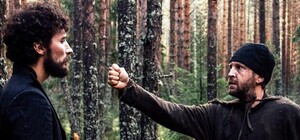 Злые монахи: священнослужители сломали туристам квадрокоптер за 2 тыс долларов