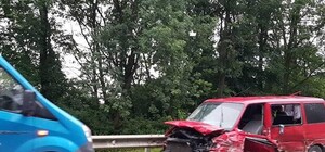 Шестеро у лікарні: посол Швейцарії потрапив у масштабну ДТП на Львівщині