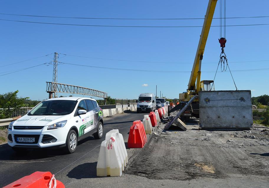 Новость - Транспорт и инфраструктура - Водителям на заметку: под Полтавой ограничили движение, проводят ремонт моста